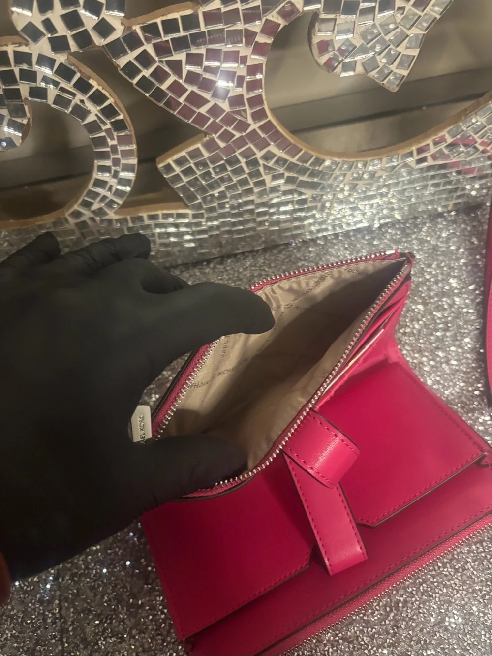⭐️Michael‎ Kors Pink Gradient Wristlet NWT
